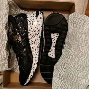 Steve Madden Black and Gold Sneakers